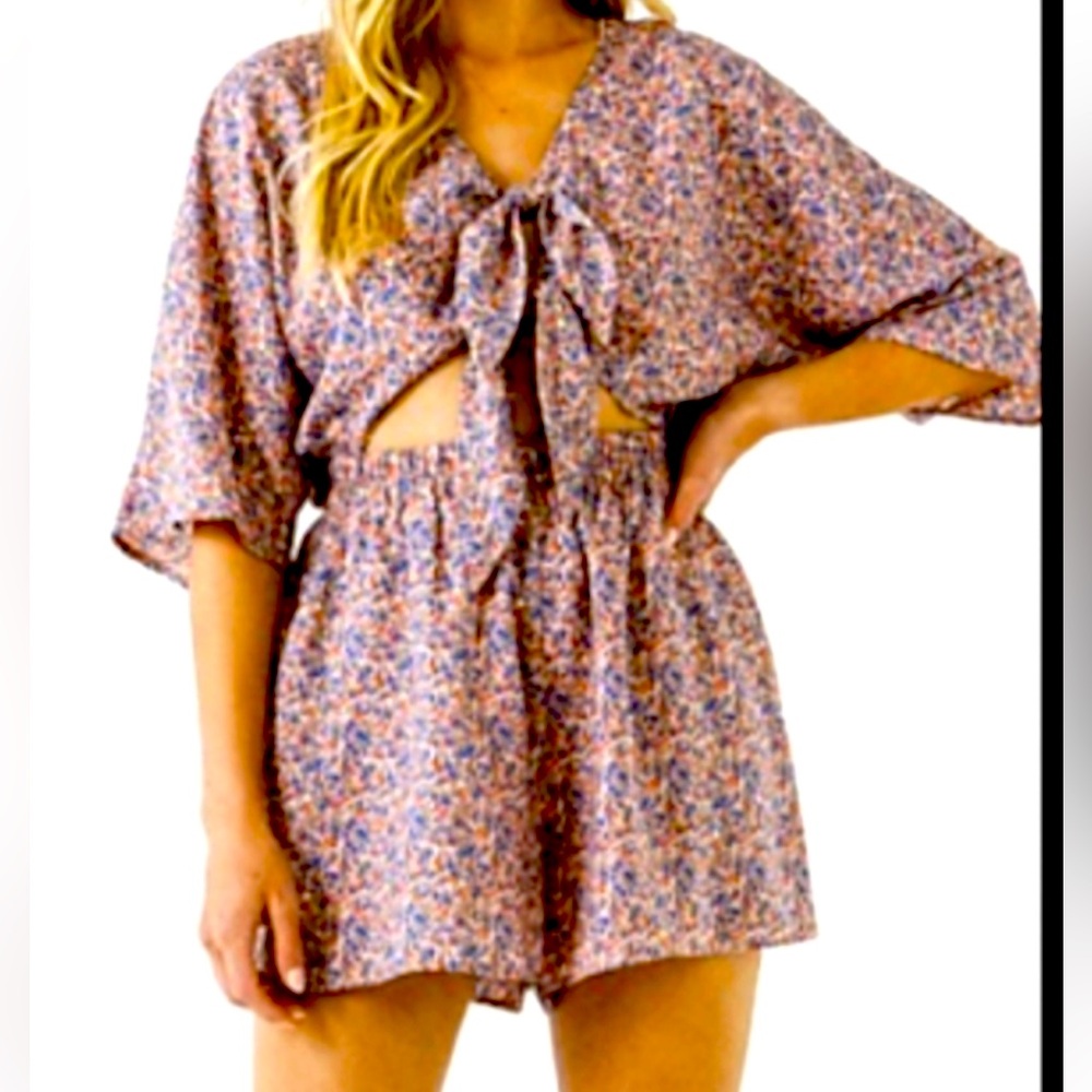 LA VEN floral tied detail romper